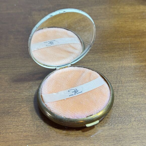 Vintage Zell Fifth Avenue Compact Face Powder Brass 3" - Picture 1 of 5